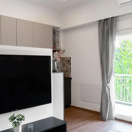 Renovated Beautiful Near Aristotelous A Апартаменти